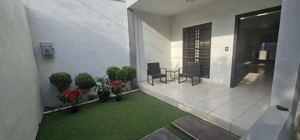 Casa en El Álamo Amueblada 1