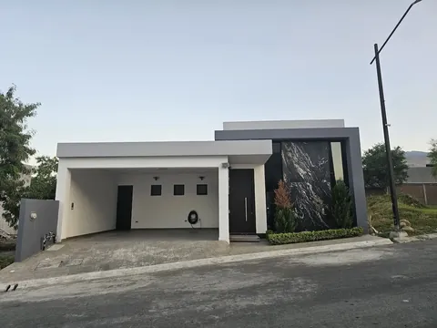 Casa Media Luna – Santiago, NL 8