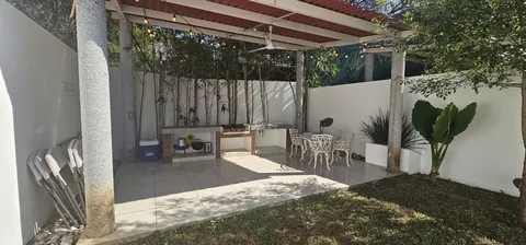 Casa Rincón de San Gerardo – Frente al Parque 7